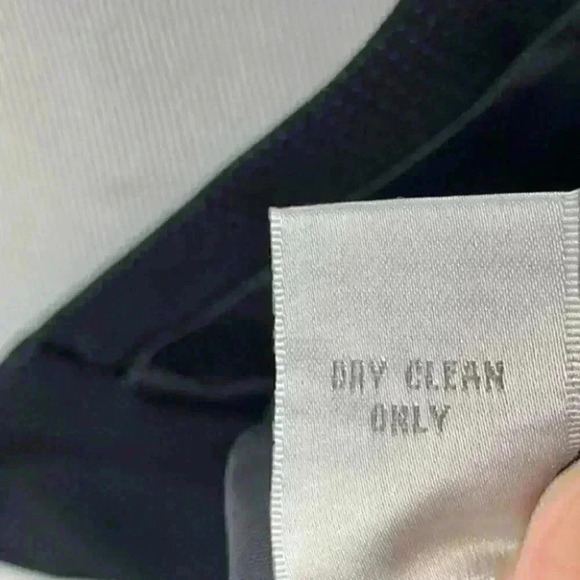 Dress barn blazer size 14 black with blue pindot two button jacket with pockets - Picture 13 of 14